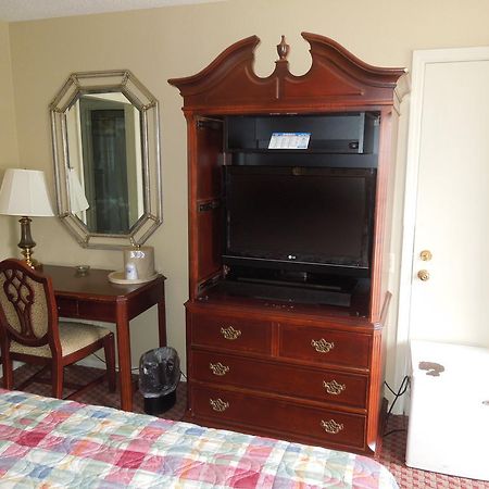 Americas Best Value Inn Чилликоти Экстерьер фото