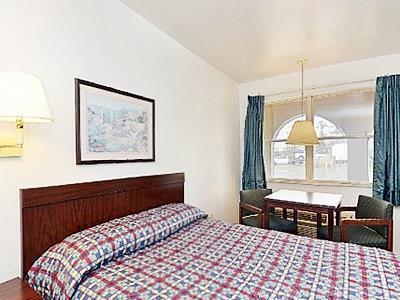 Americas Best Value Inn Чилликоти Экстерьер фото